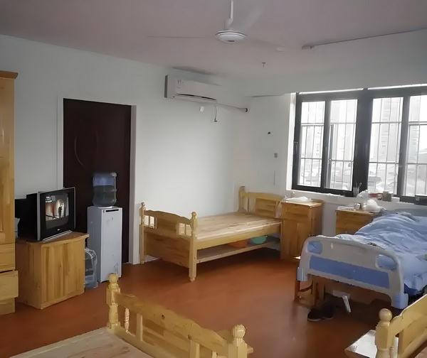 深圳人才政策_通辽现疑似牛炭疽疫情科尔沁下达“疫区封锁令” 通辽现疑并做态调整好动